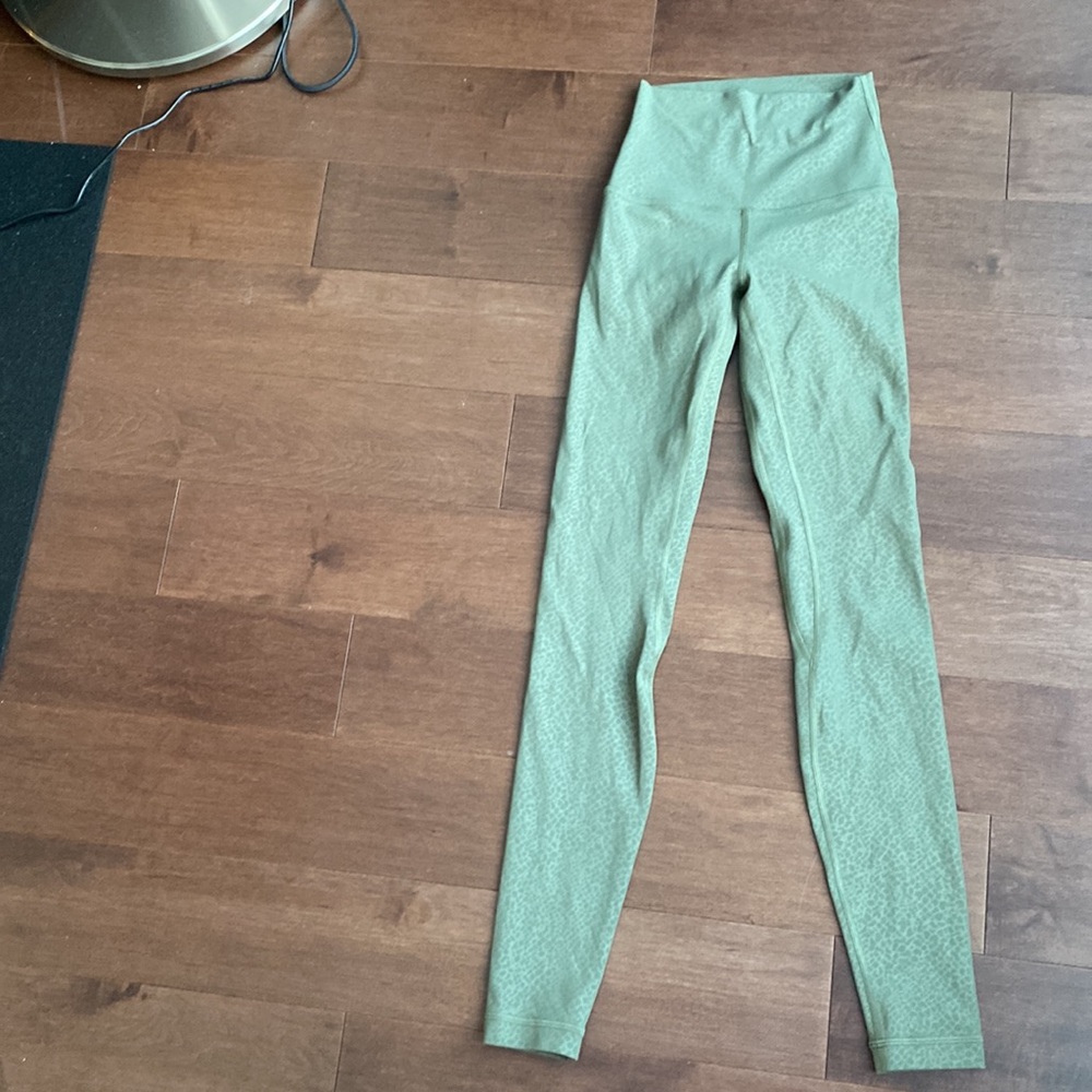 Lululemon align legging 28", size 0. Light sage green, embossed. Worn twice.